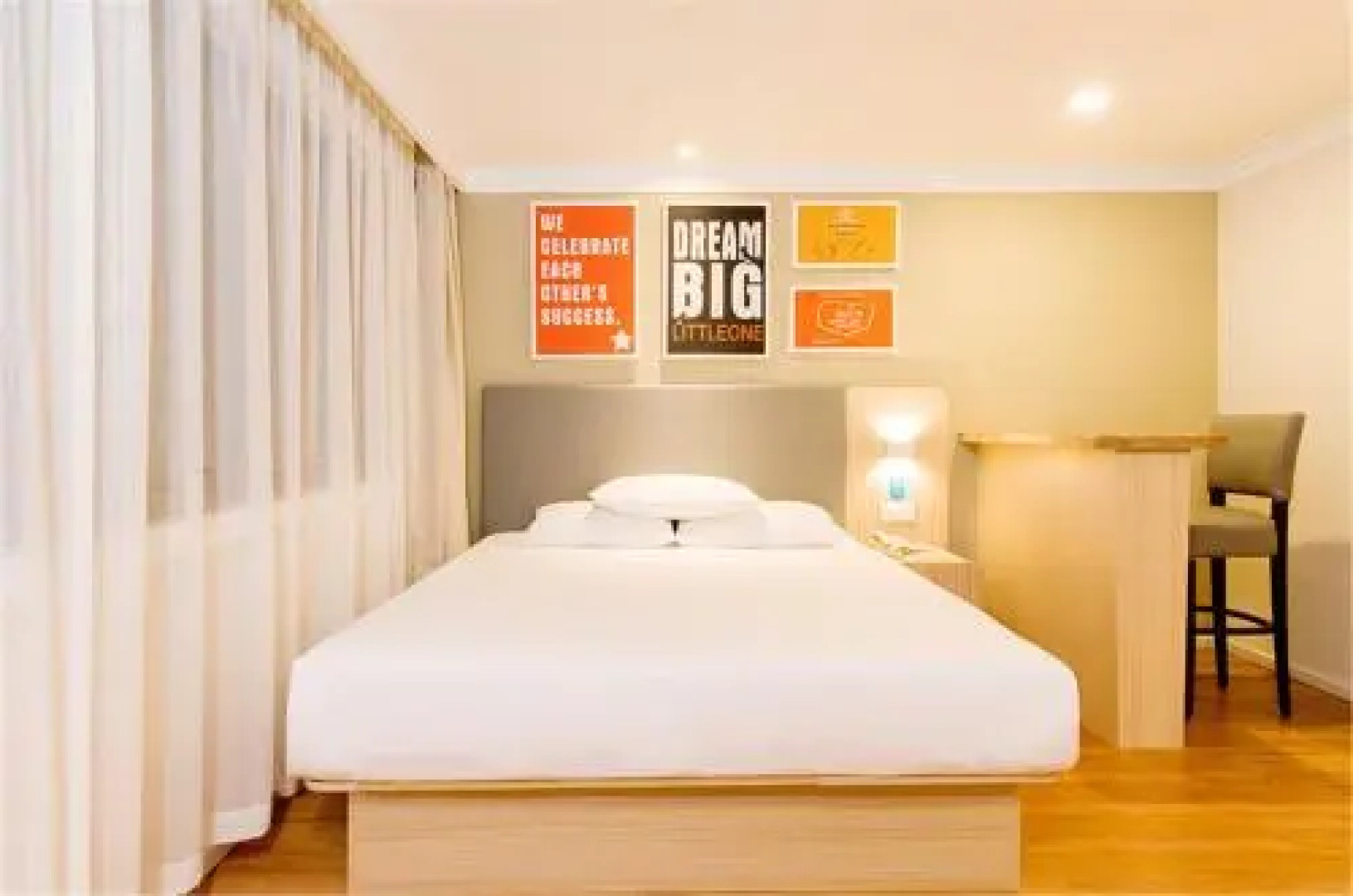 Hanting Guyuan City Government Hotel