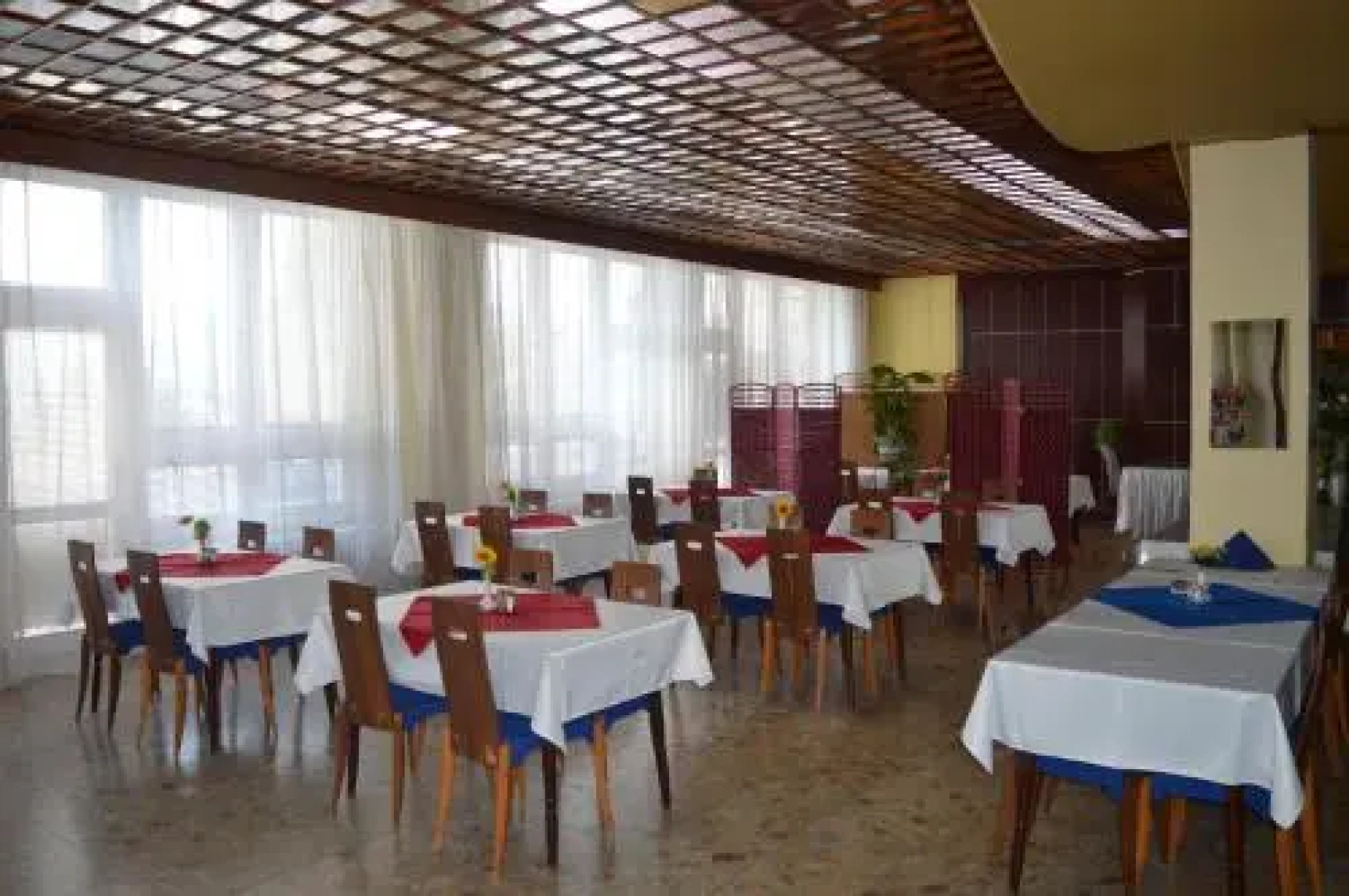 Hotel Postar