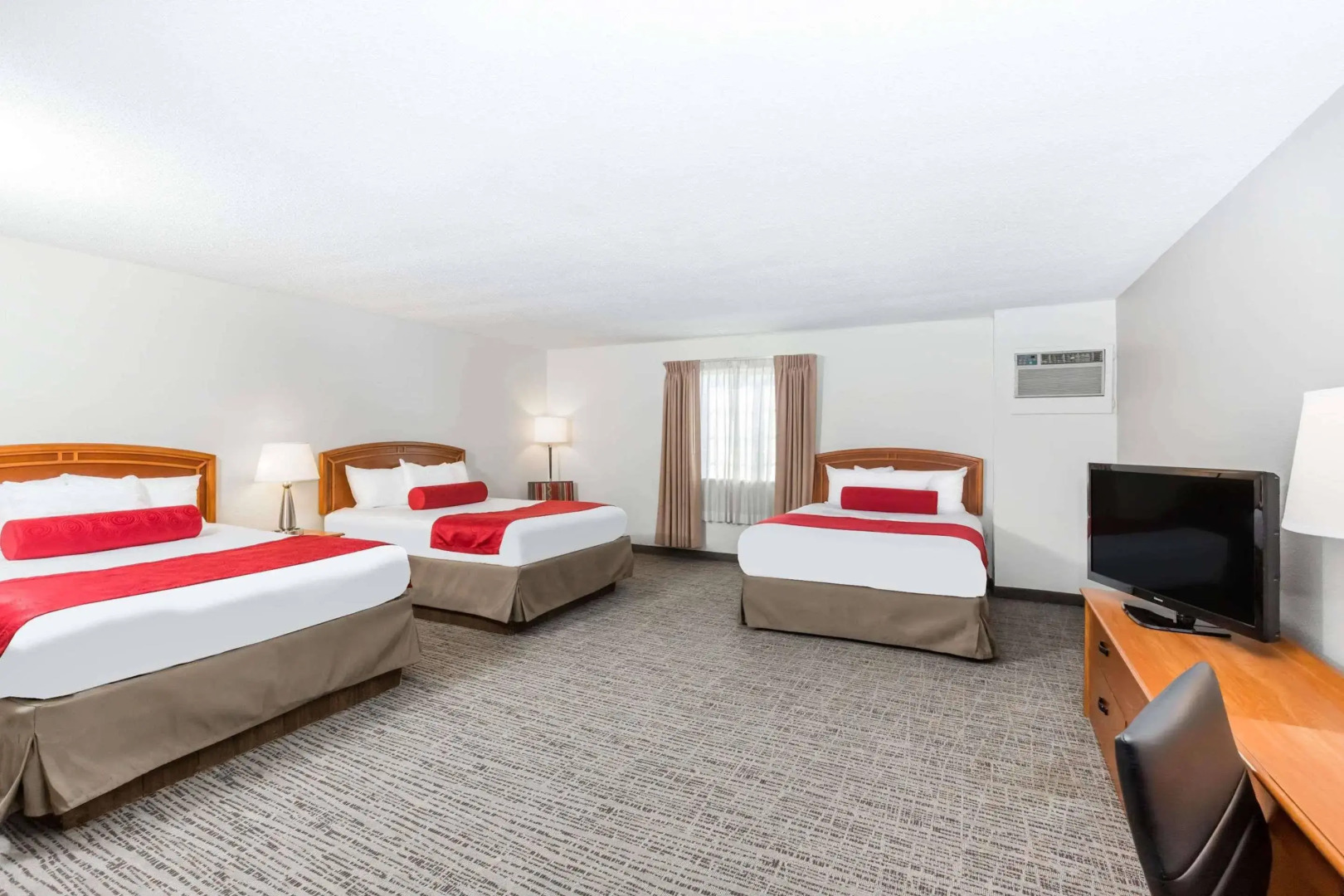 Ramada Ankeny