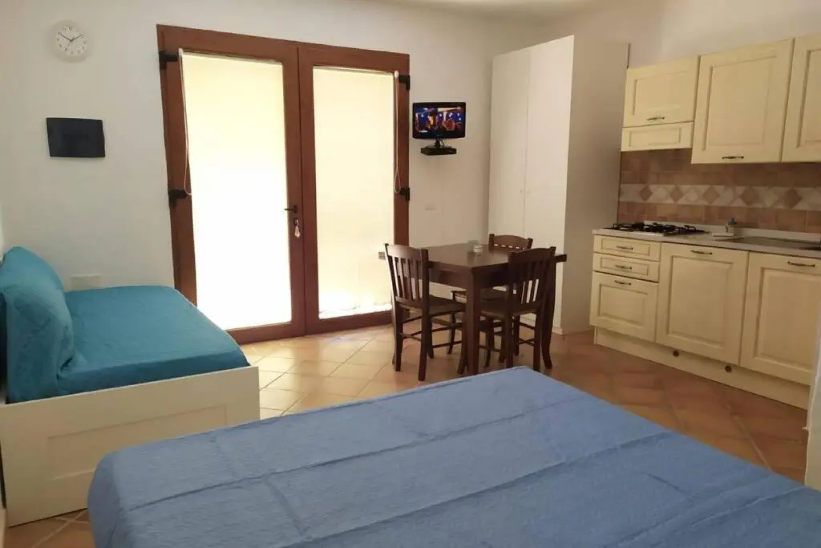 TINY HOUSE (con piscina e wi-fi)