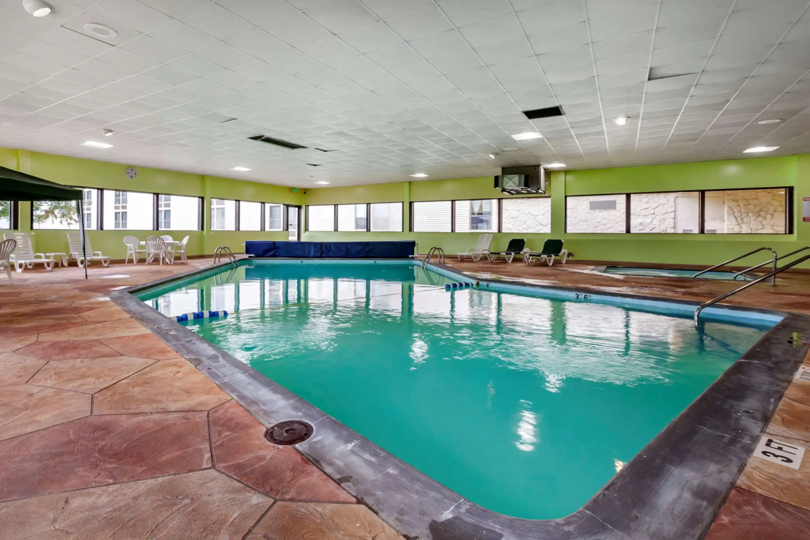 Quality Inn & Suites Escanaba North