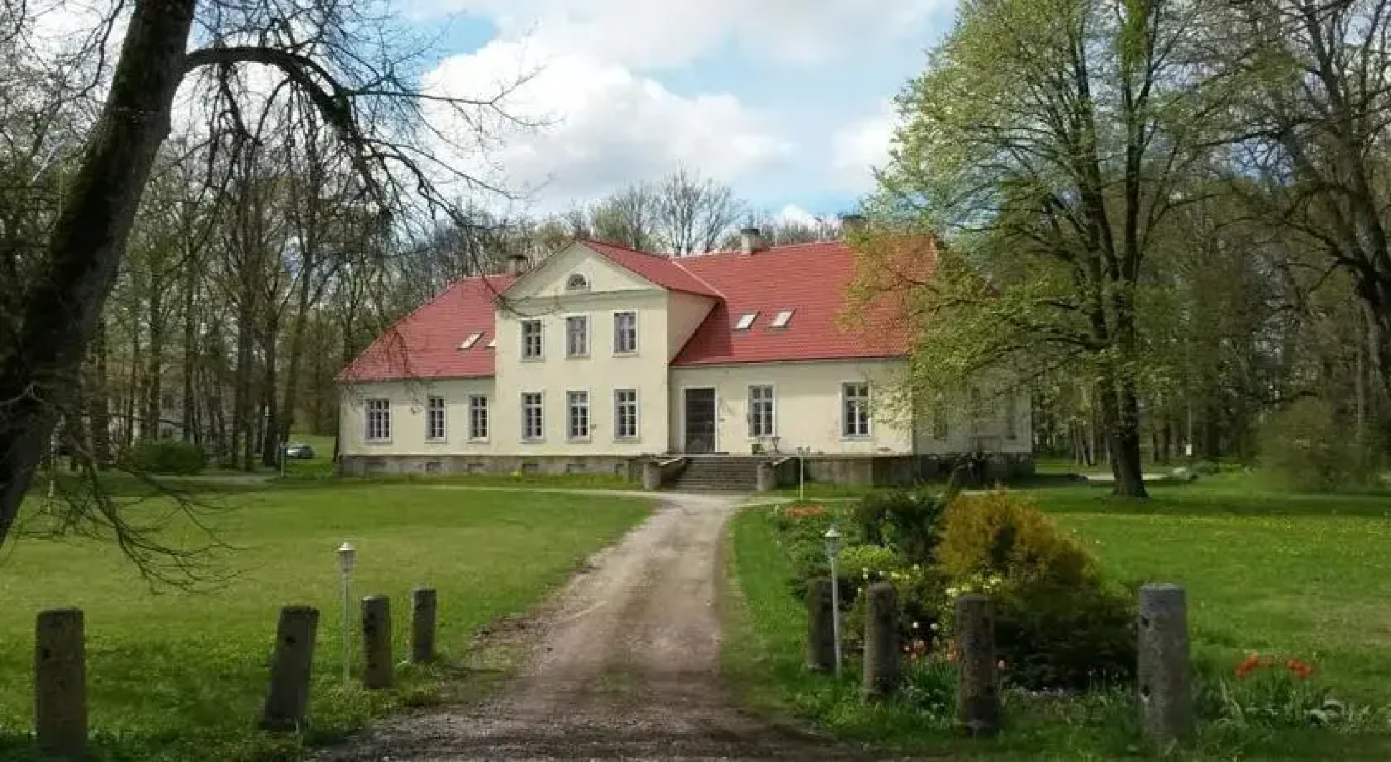 Oidremaa Manor