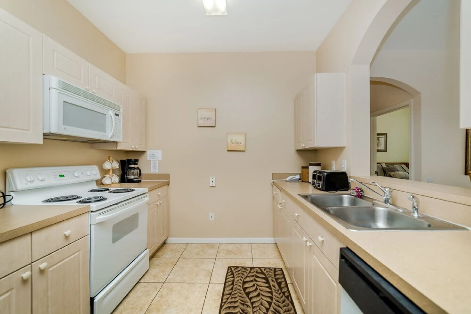 Windsor Palms Resort Homes, Townhomes & Condos