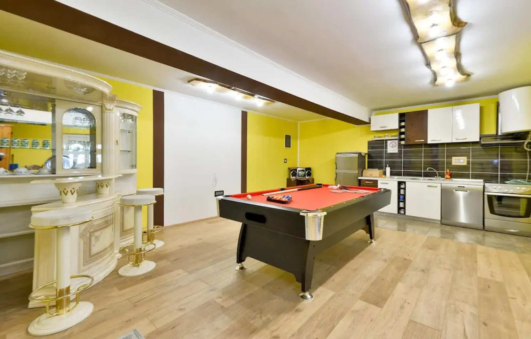 Awesome Home in Donja Zelina With 3 Bedrooms, Wifi and Outdoor Swimming Pool