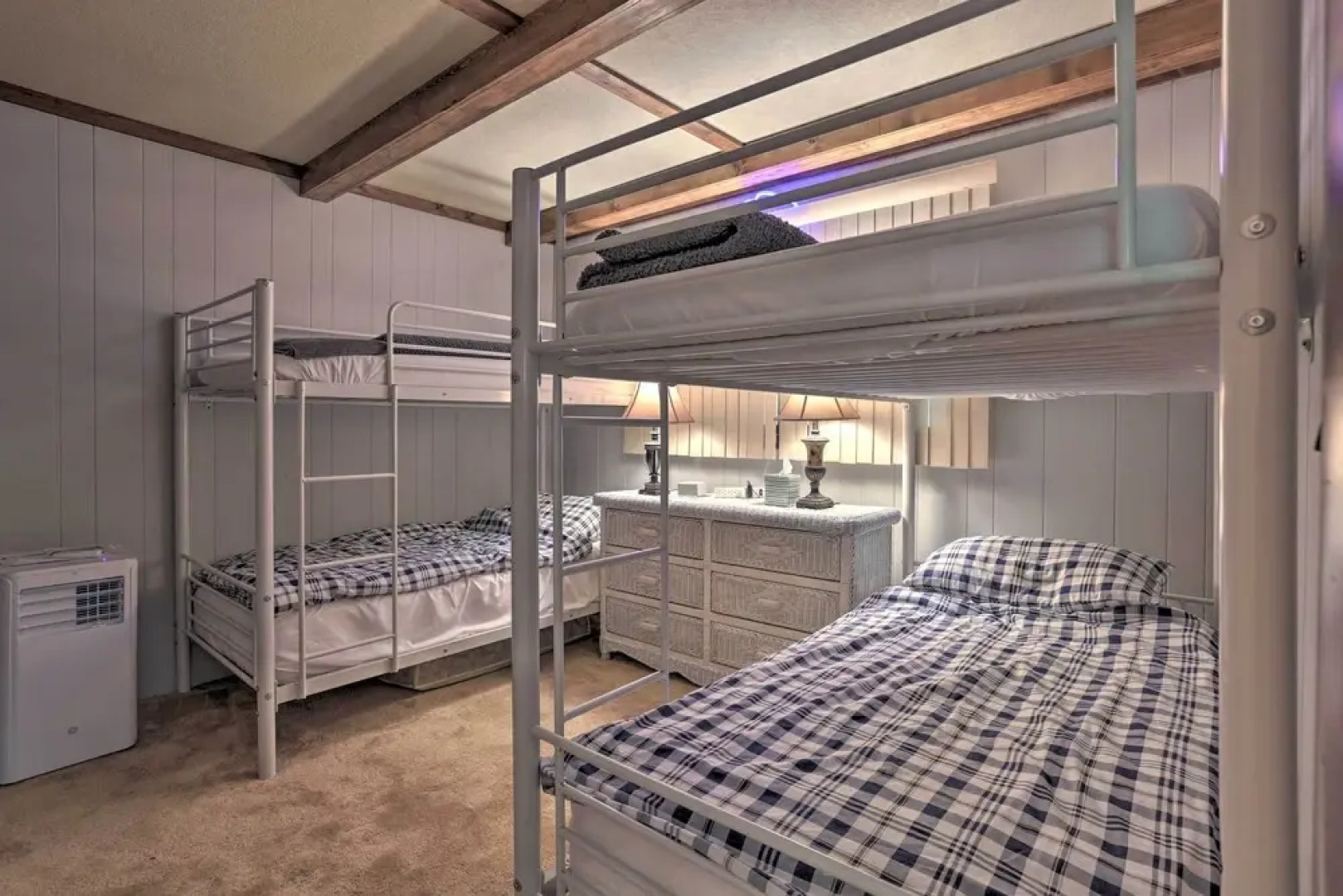 Dog-friendly Lake Ariel Resort Home w/ Deck!