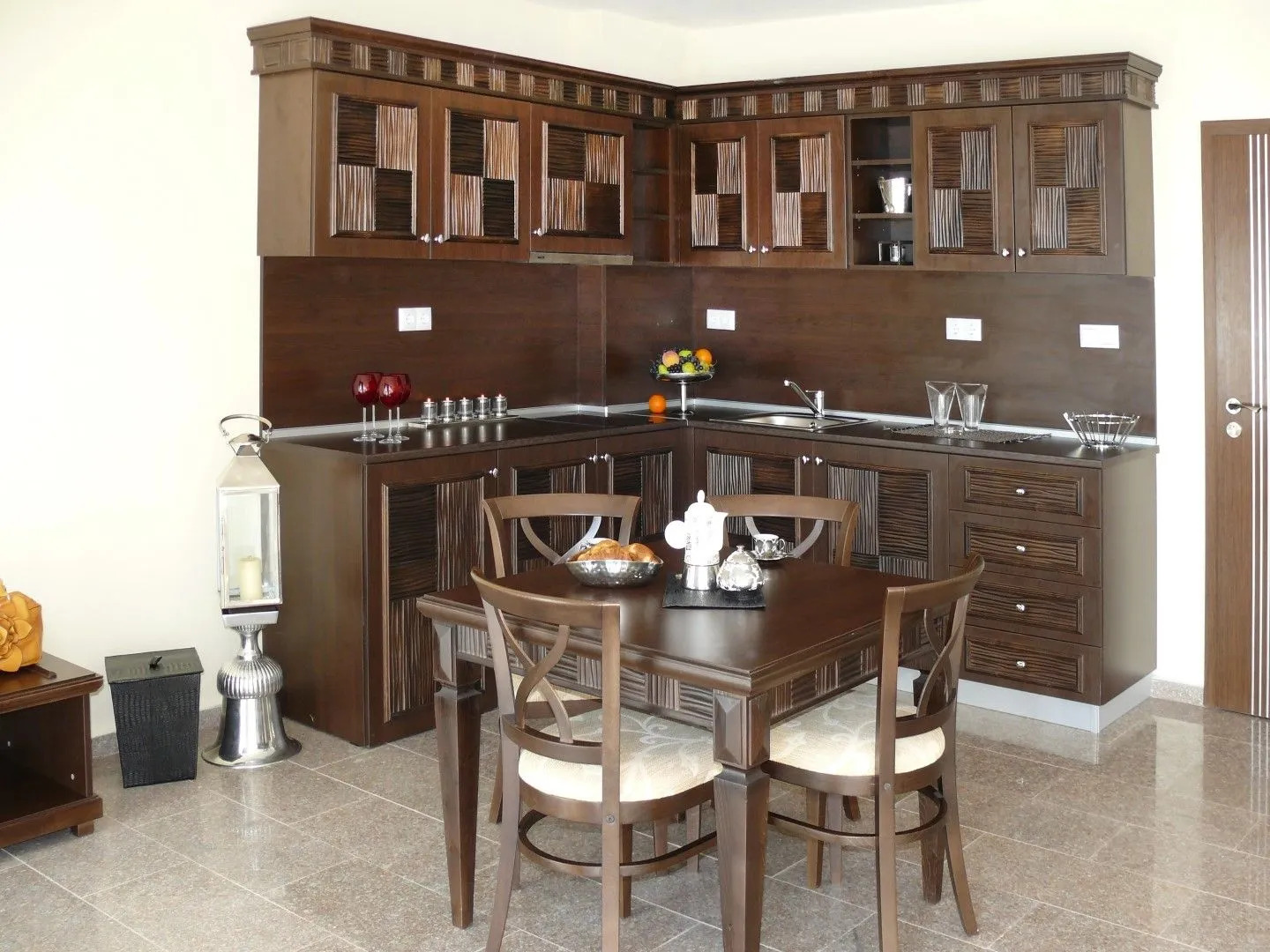 Elenite Holiday Village