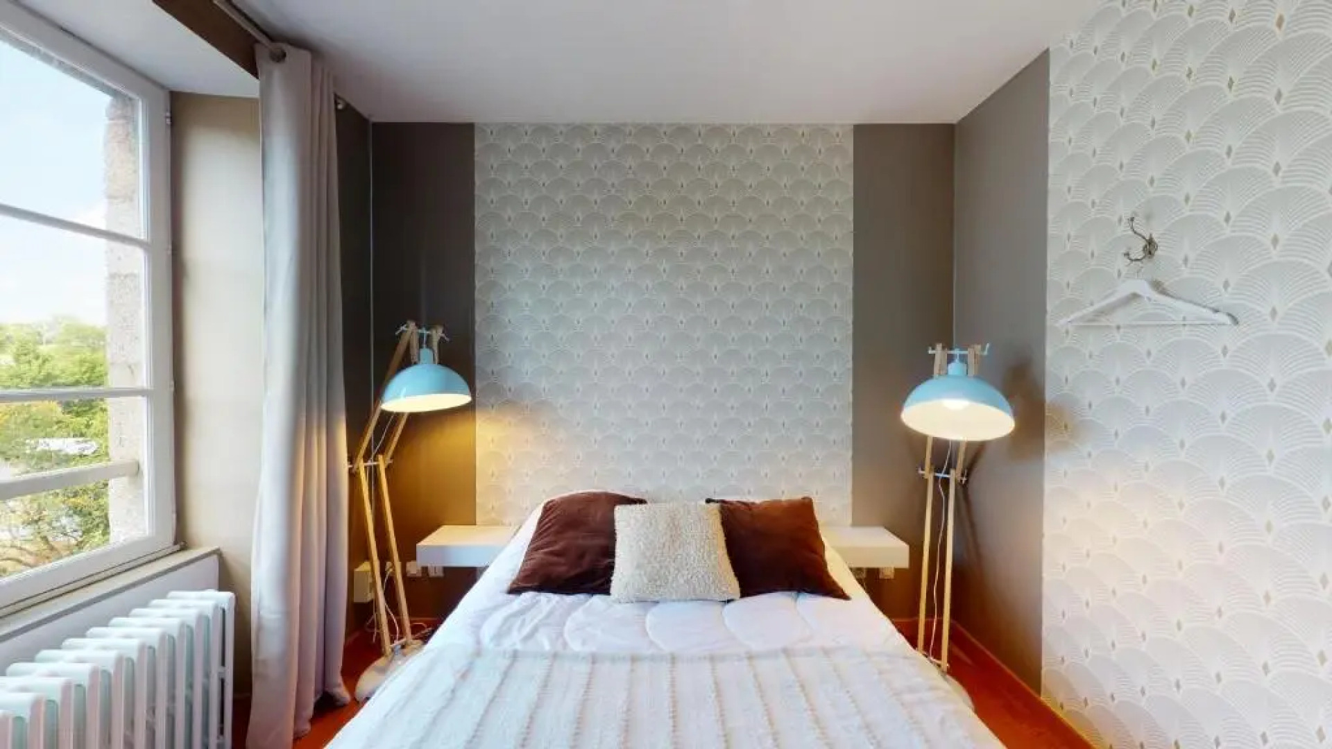 La Villa et Cours du Paradis gîte 4 étoiles, Billard BabyFoot, société La Clef Decamp