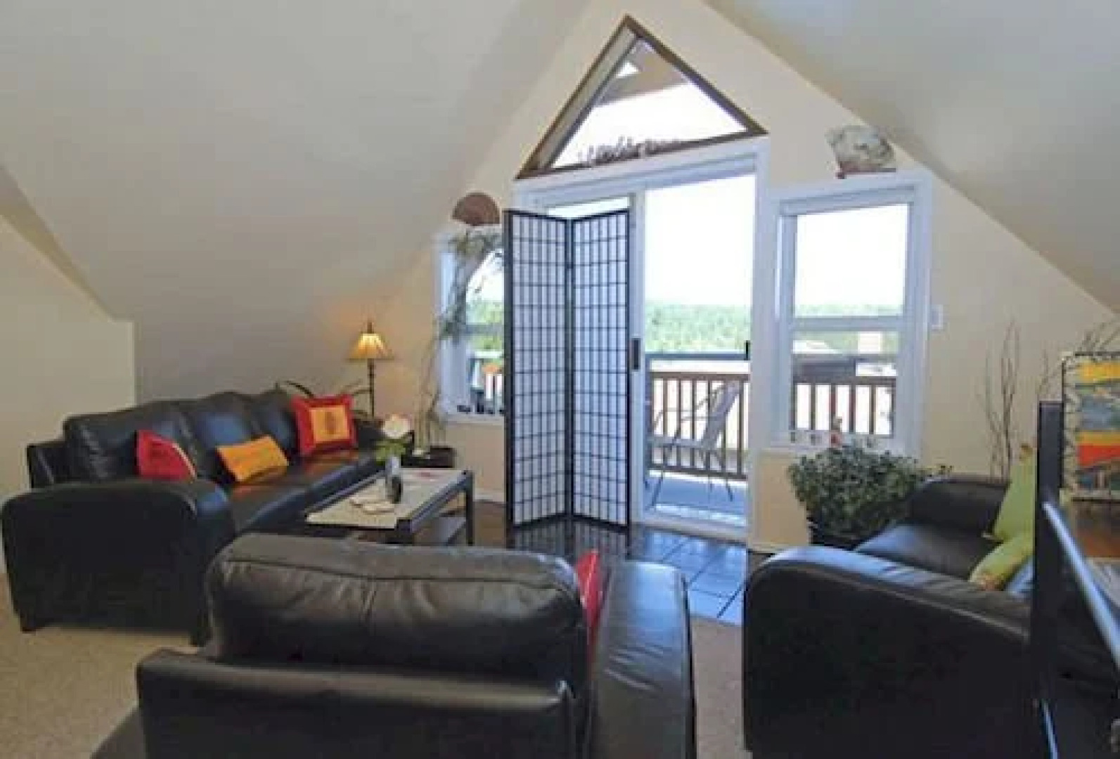 The Pine and Picket Bed & Breakfast