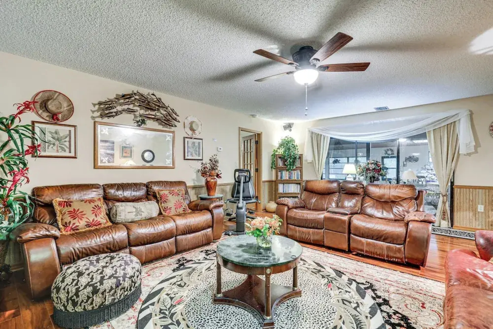 Spacious Brandon Home: 10 Mi to Downtown Tampa!