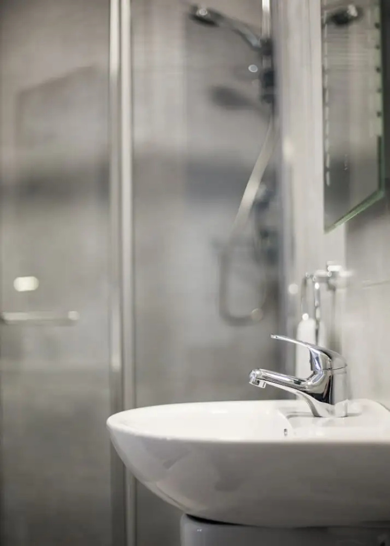 Maddens Bridge Bar, Restaurant & Guesthouse