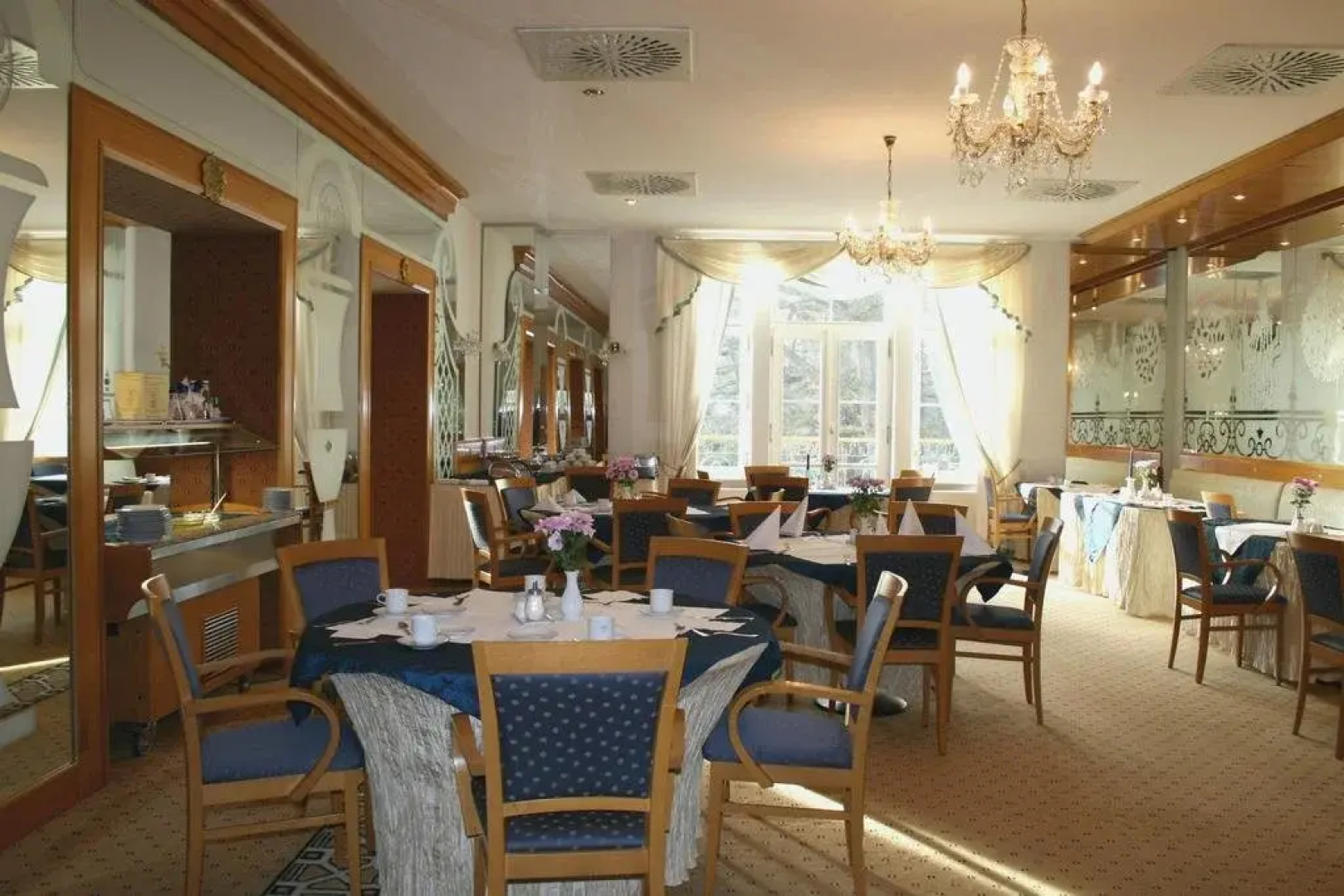 Hotel Three Lilies