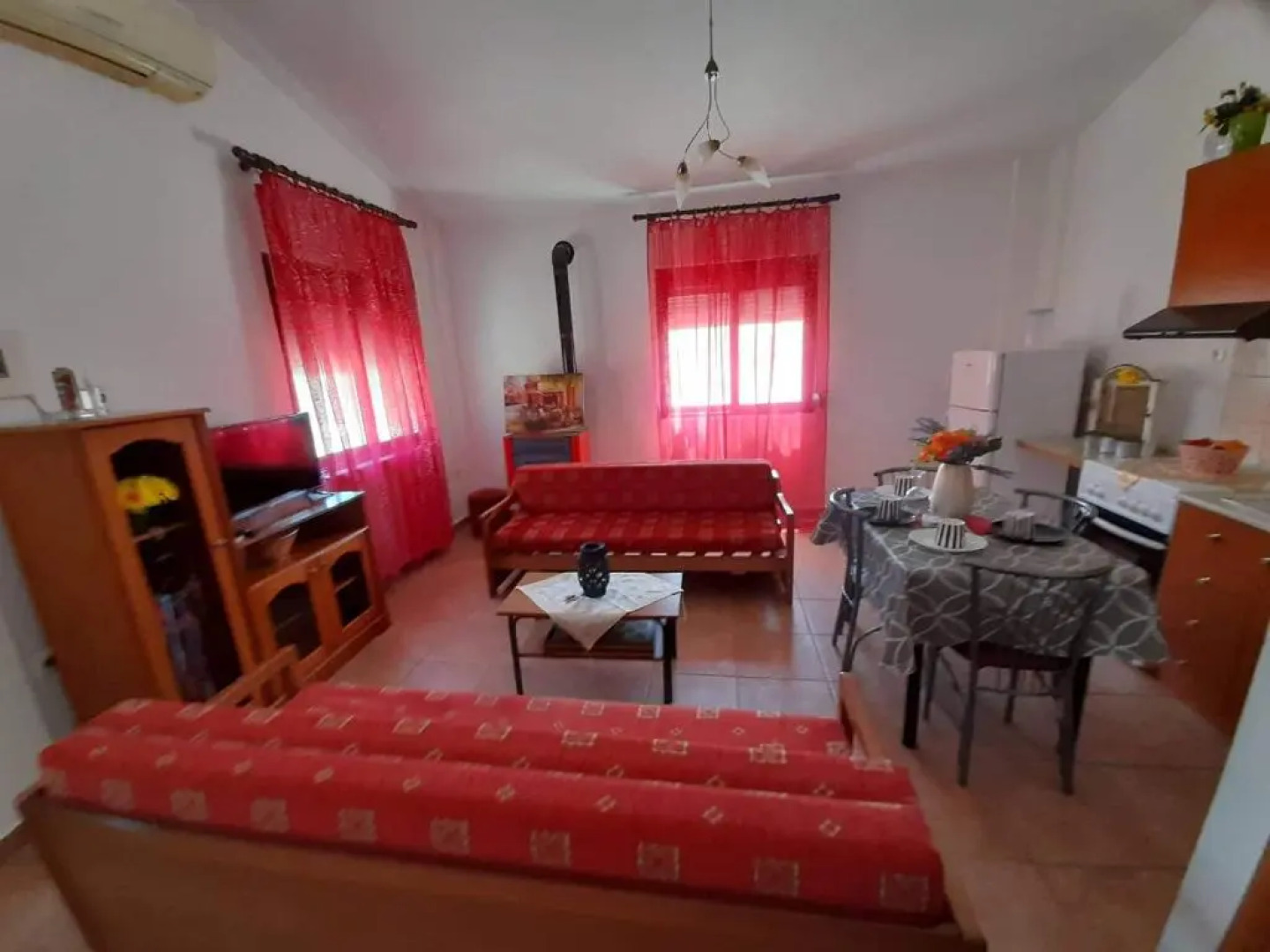 Good Vibes Apartments