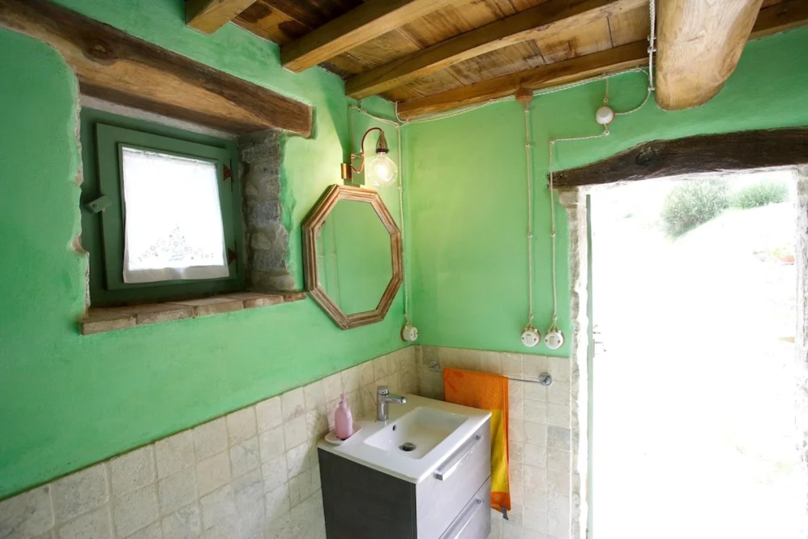 House With one Bedroom in Brancialino, With Shared Pool and Wifi