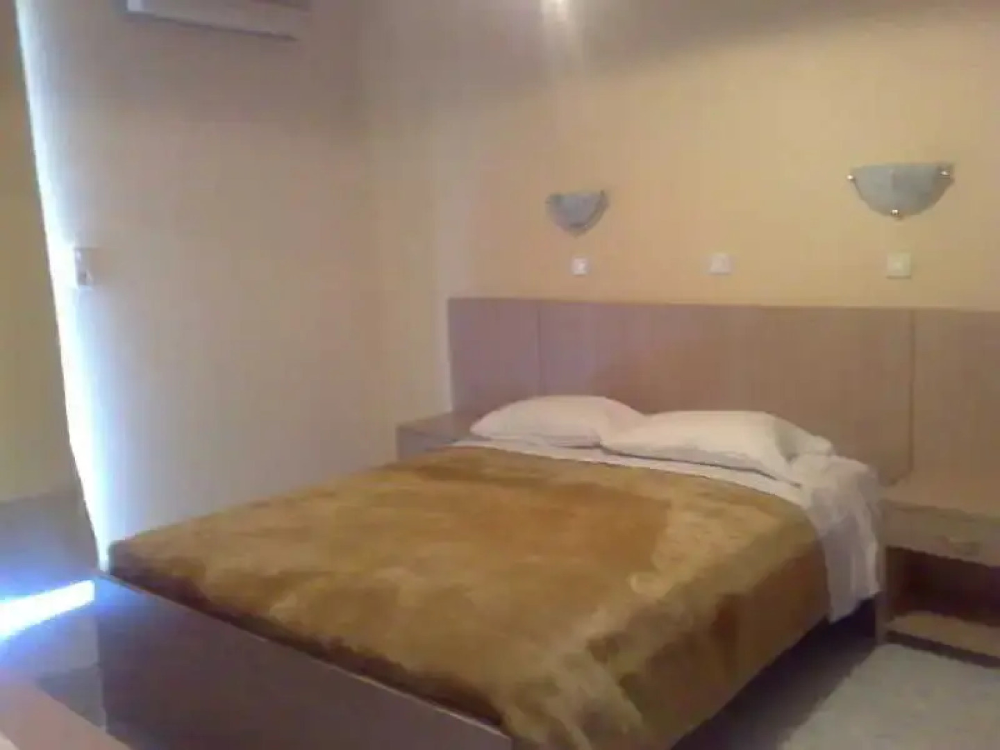 Sunshine Hotel & Apartments