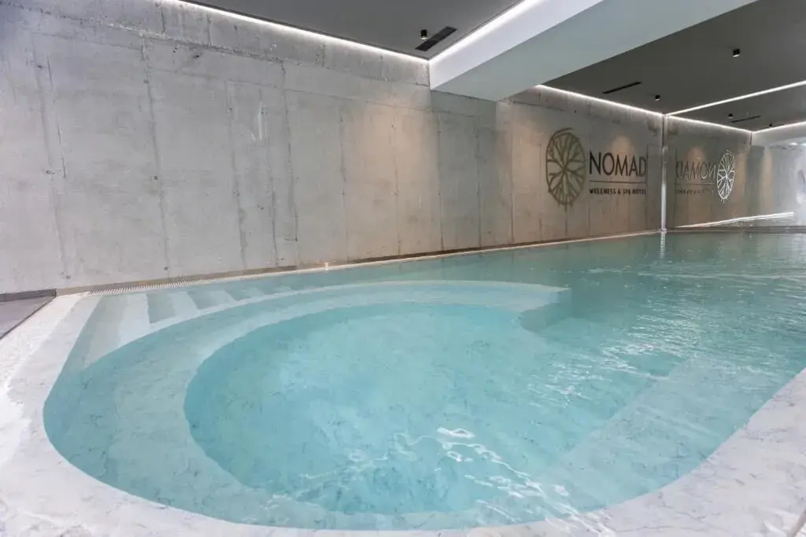 Hotel Nomad