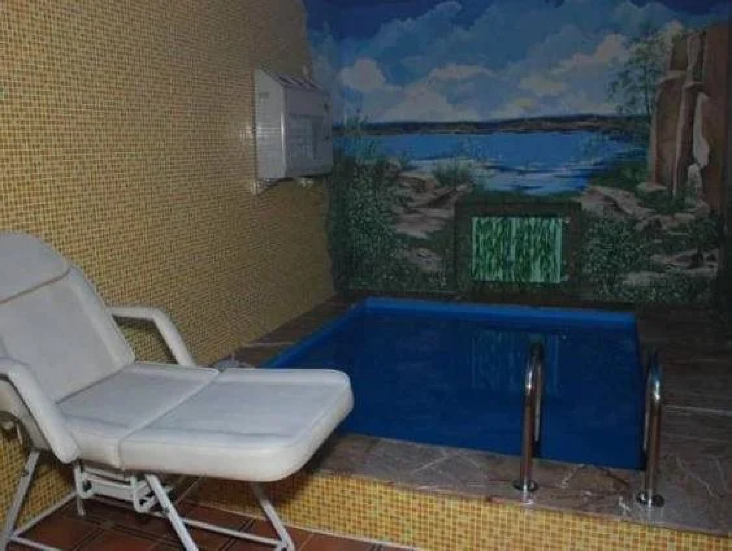 Гостиница Статус