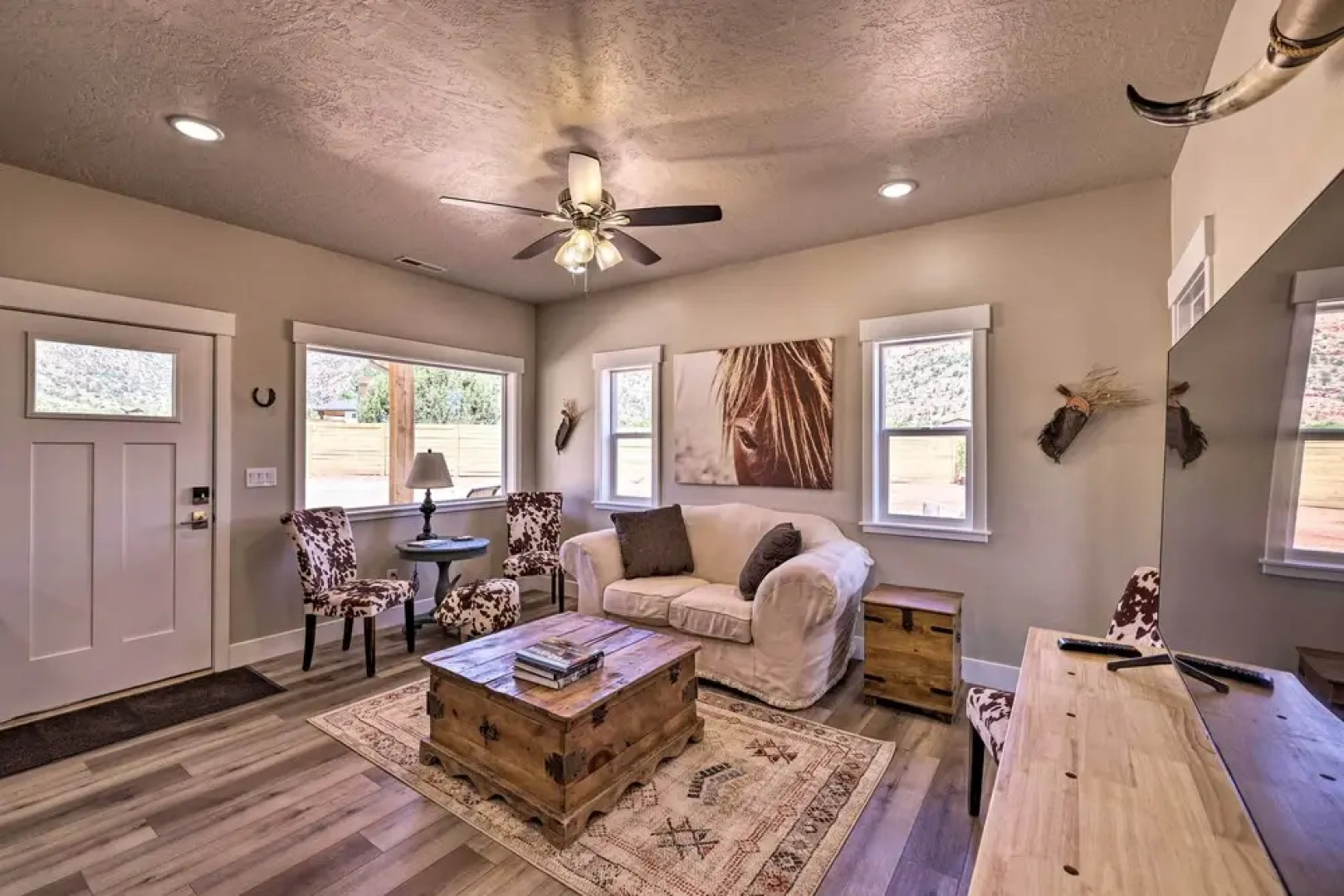 Quiet Kanab Home w/ Panoramic Views & Porch!