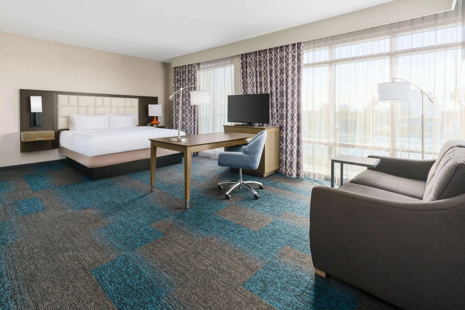 Hampton Inn & Suites LAX El Segundo