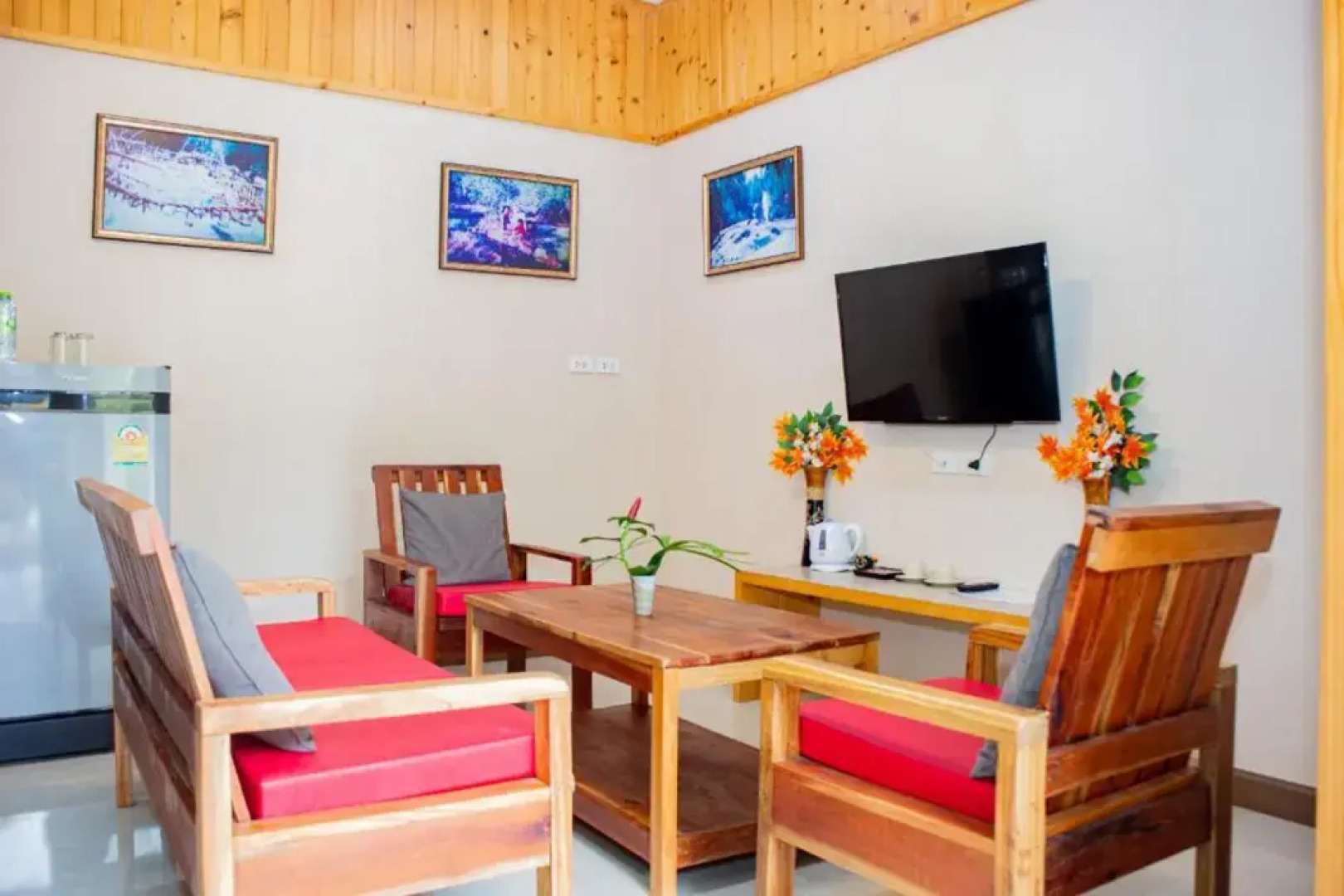 Saline Hot Spring Resort