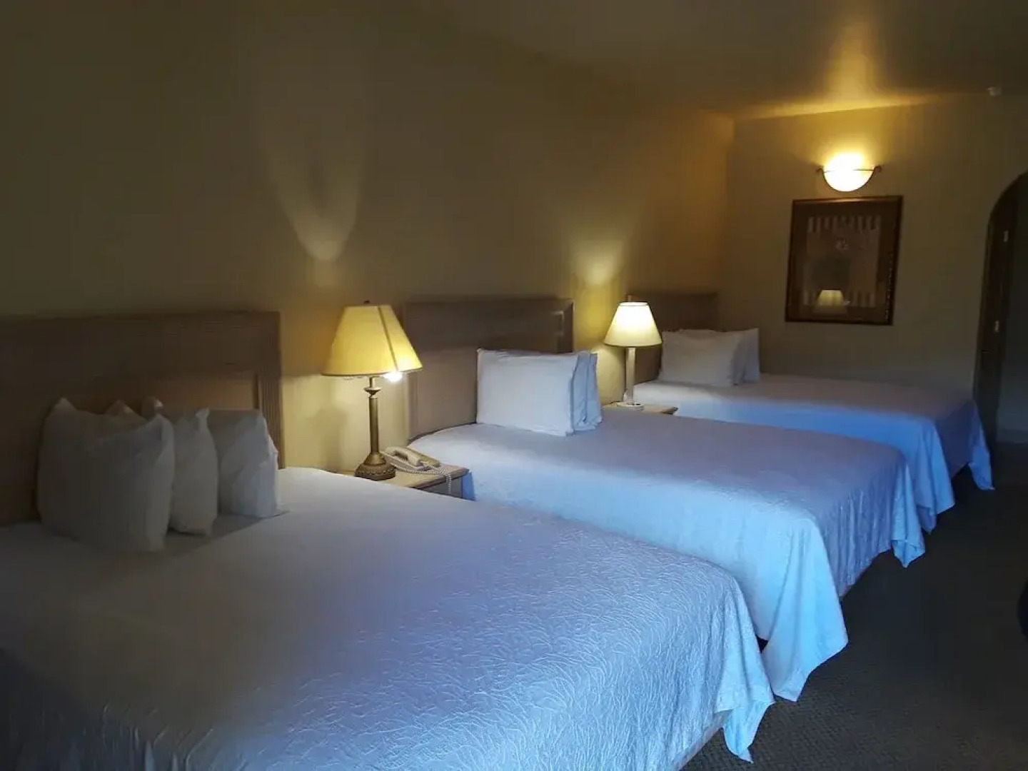 Sunbridge Inn & Suites