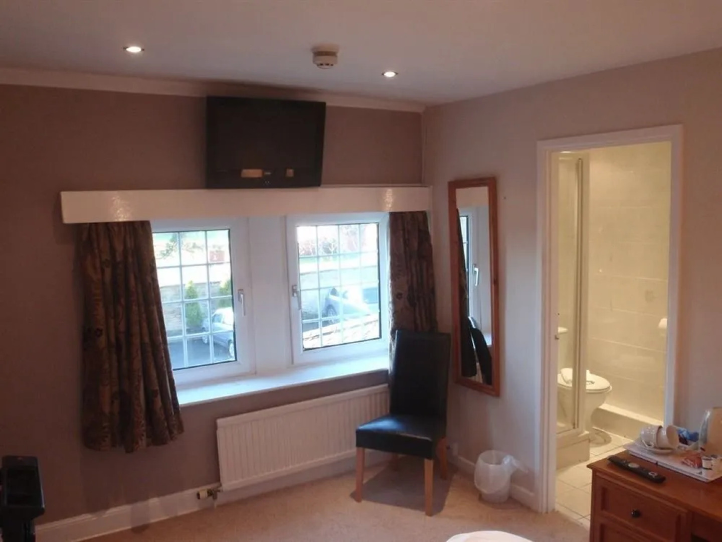 The Shaw Country Hotel