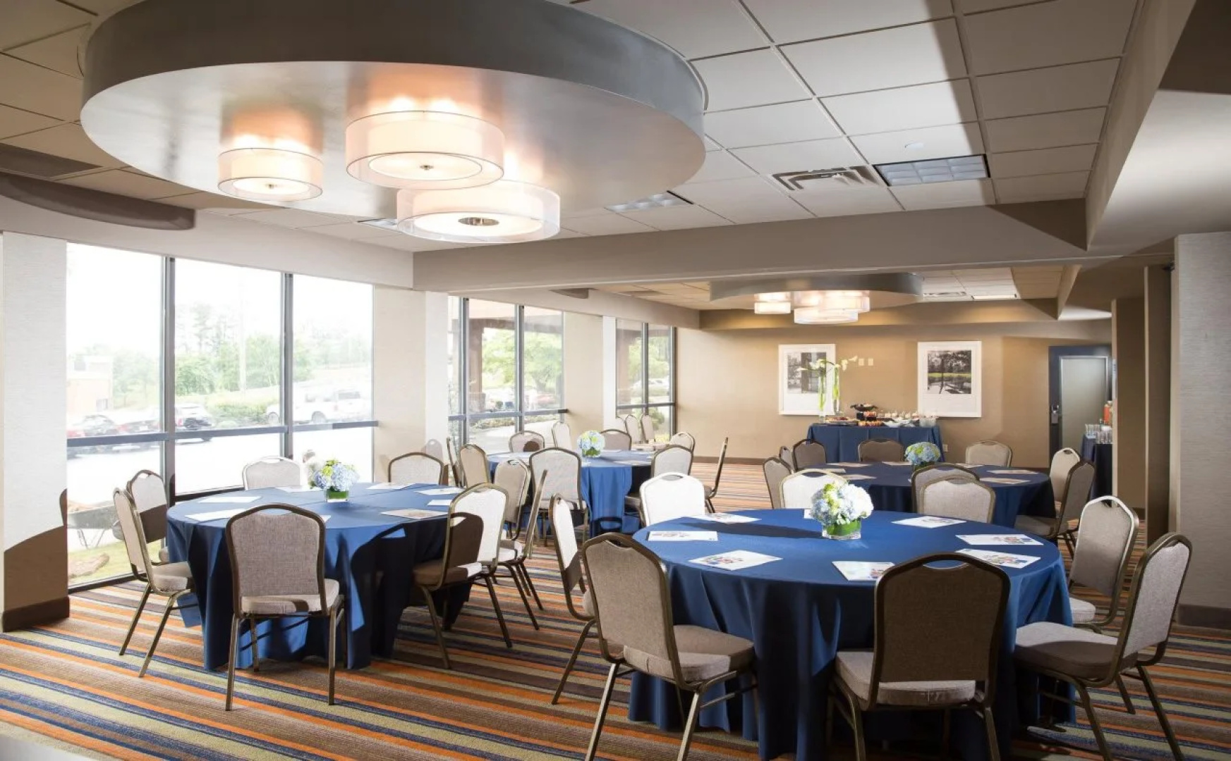 Holiday Inn Express Atlanta Galleria - Ballpark Area by IHG