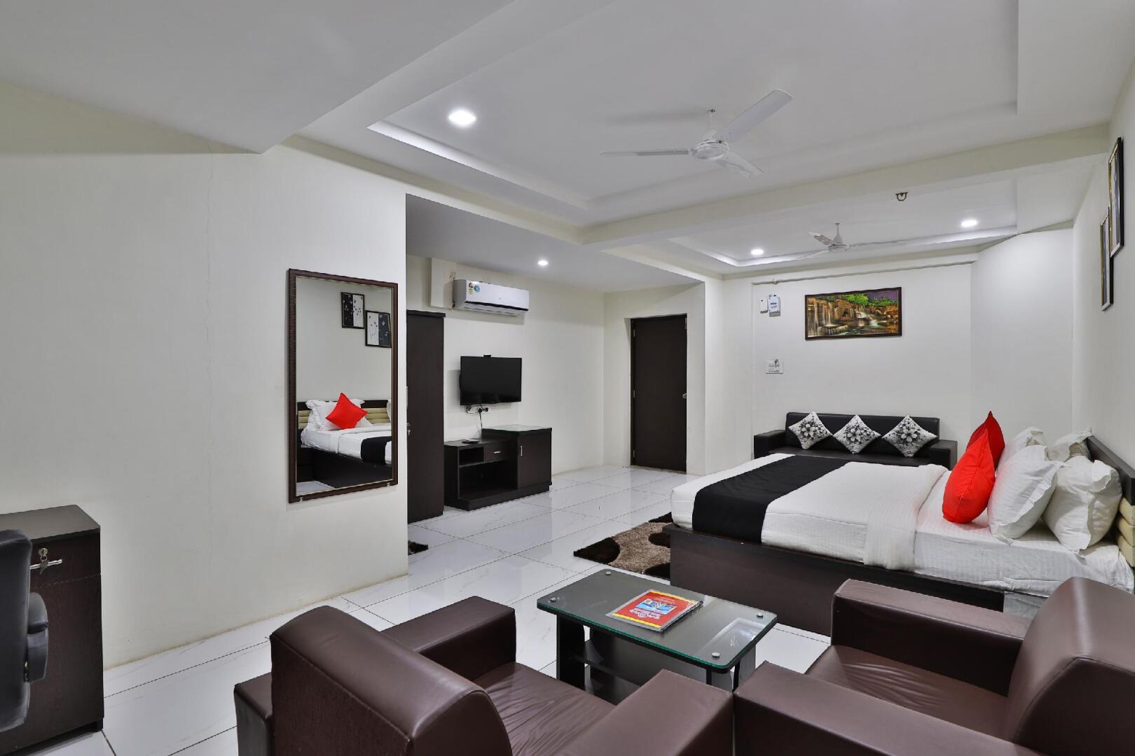 Capital O 38789 Hotel Stay Plus