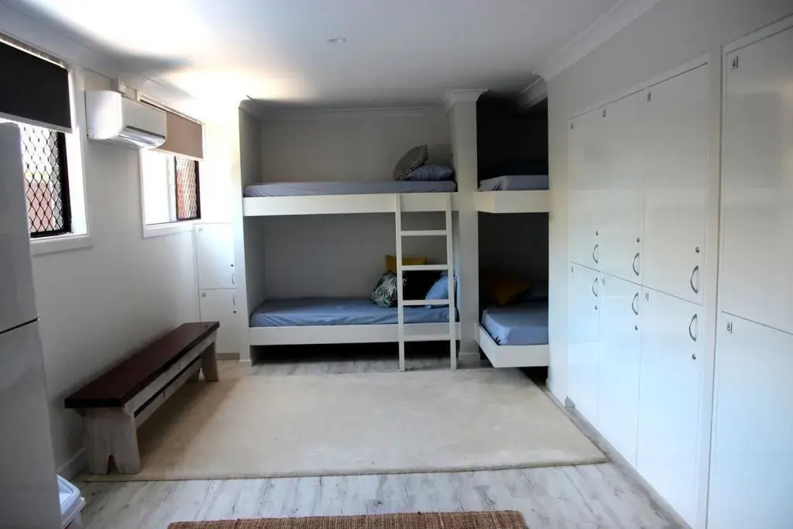 Yeppoon Beachhouse - Hostel