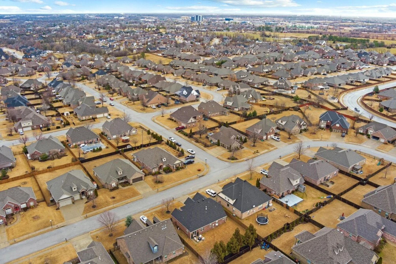 The Hearth House - Quiet Rogers Retreat - Newly Renovated