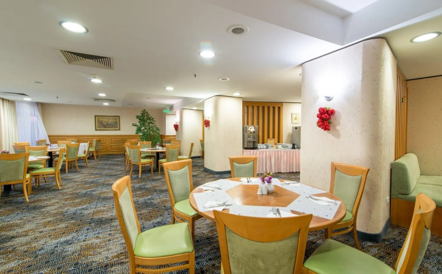 Holiday Inn Skopje by IHG