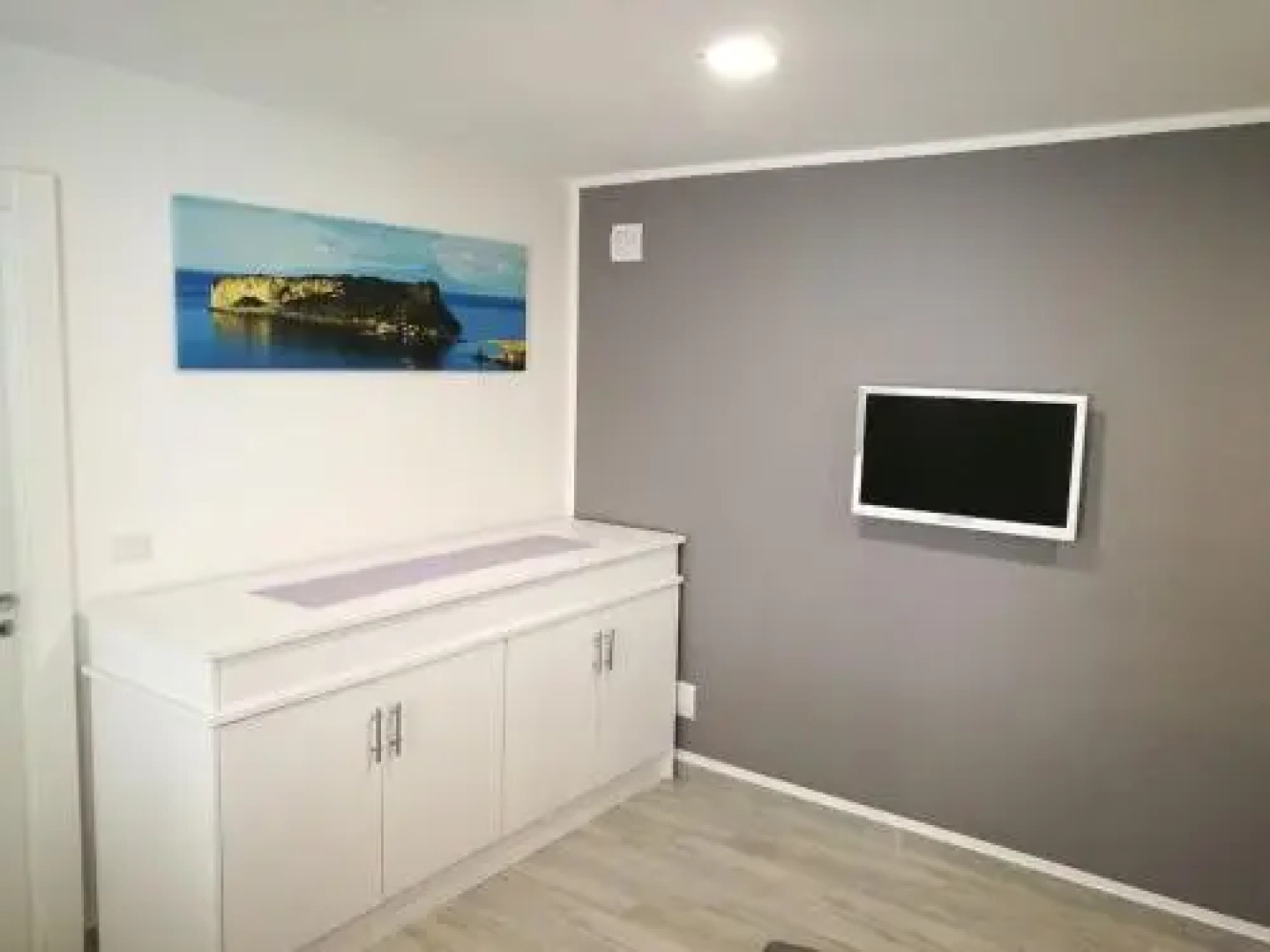 White Club Residence