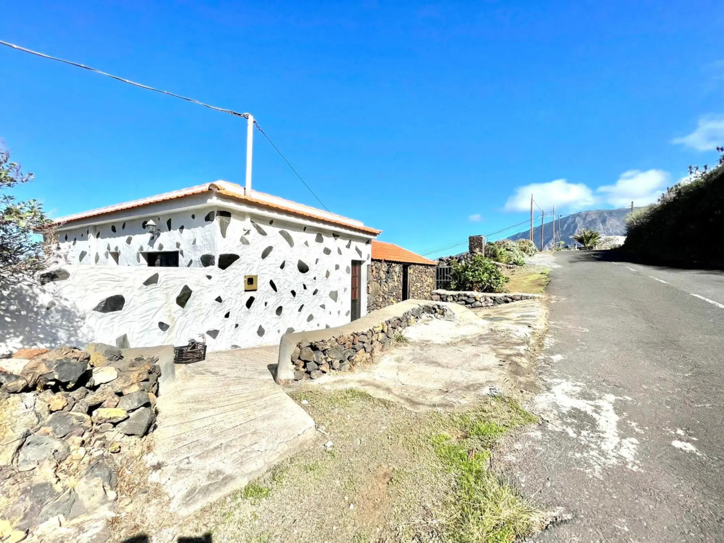 Casa rural con BBQ, Wifi y inolvidable vista a océano, El Hierro