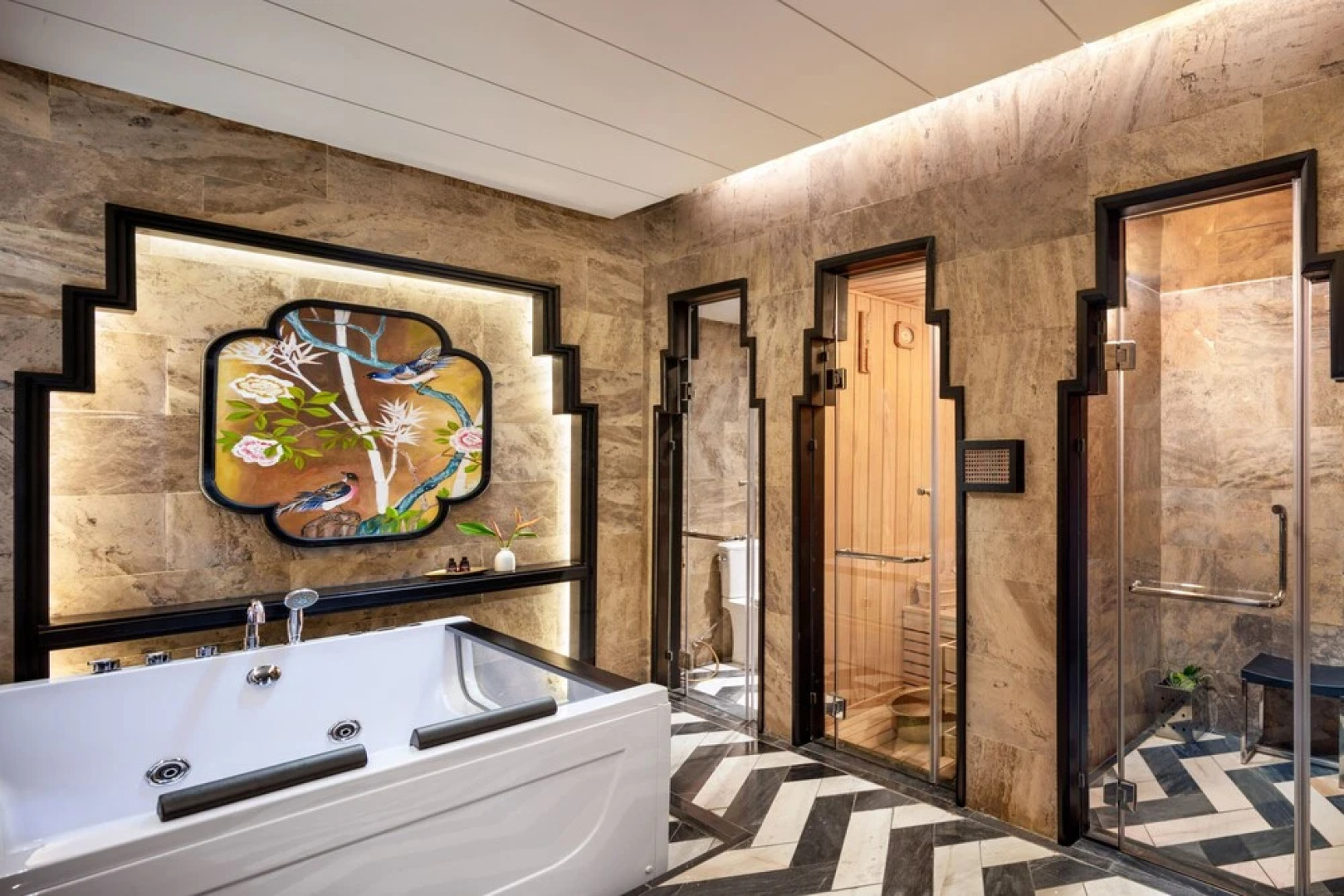 Ravatel Luxury Hotel Bac Giang