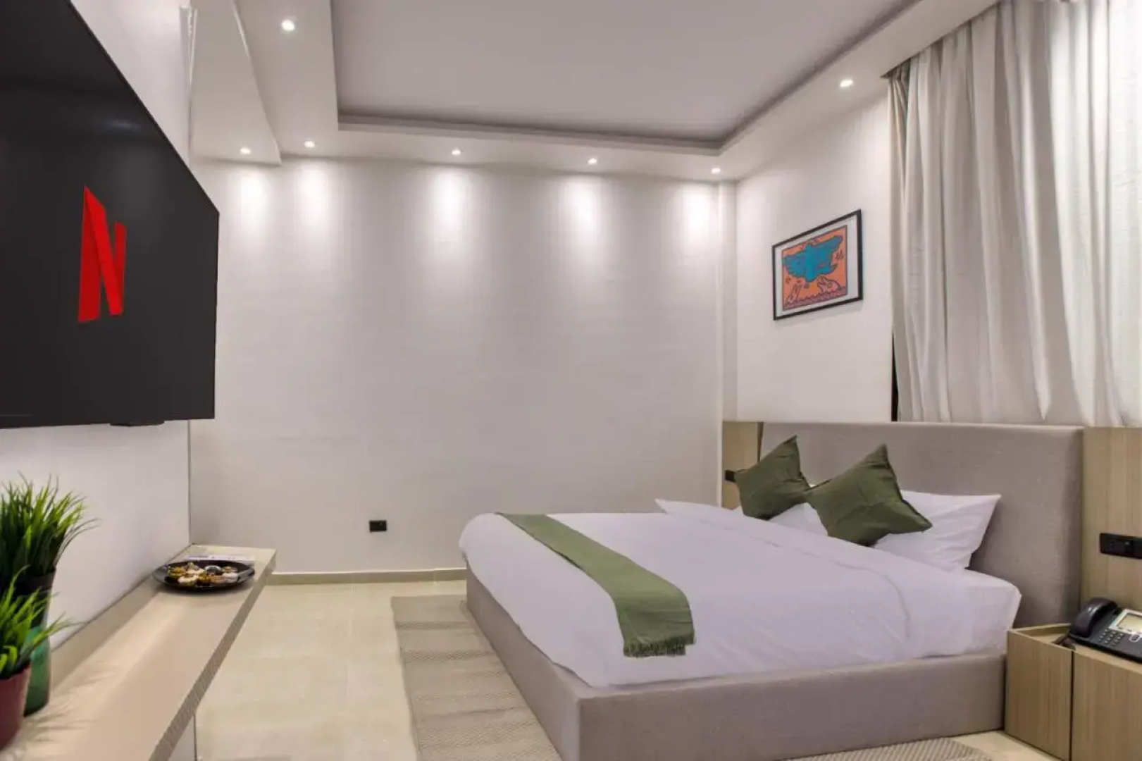 Seven Stays Zayed