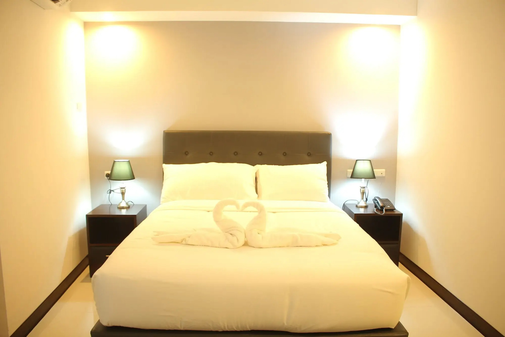 Upperhouse Hotel Formerly Pacifico Boutique by Hiverooms