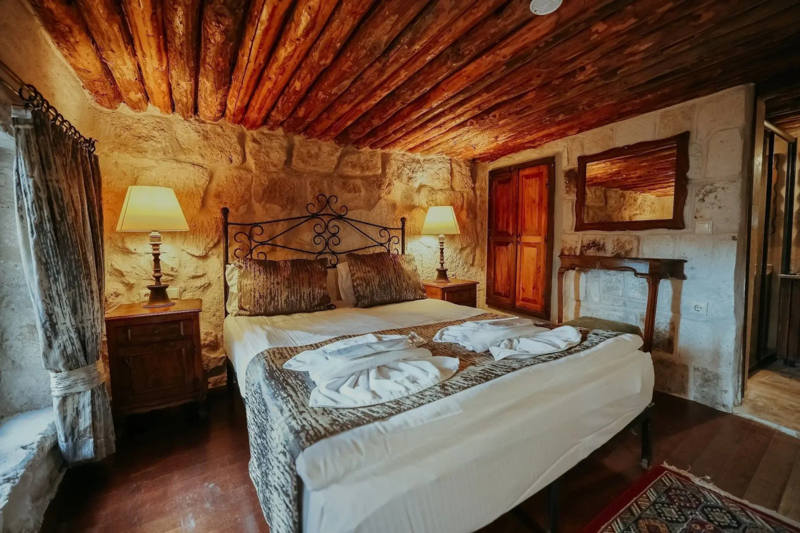 Valley Inn Cave Hotel