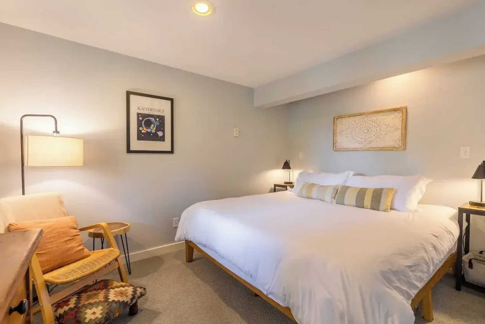 Mid-century Beach Cabin by Avantstay Walk to Beach