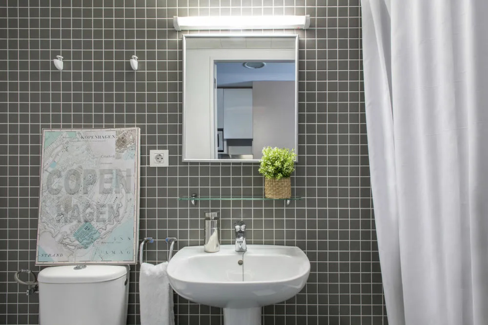 Residencia Universitaria Resa Roberto de Nobili