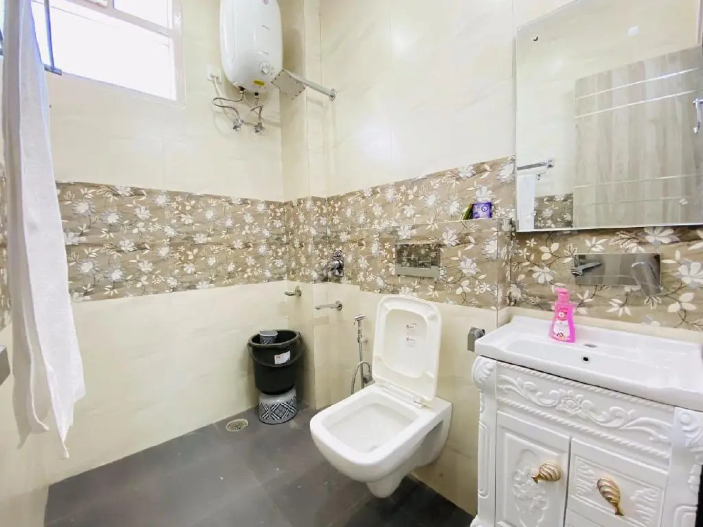 Luxury Low Cost Rooms Dharamsala Lift Wifi 5G