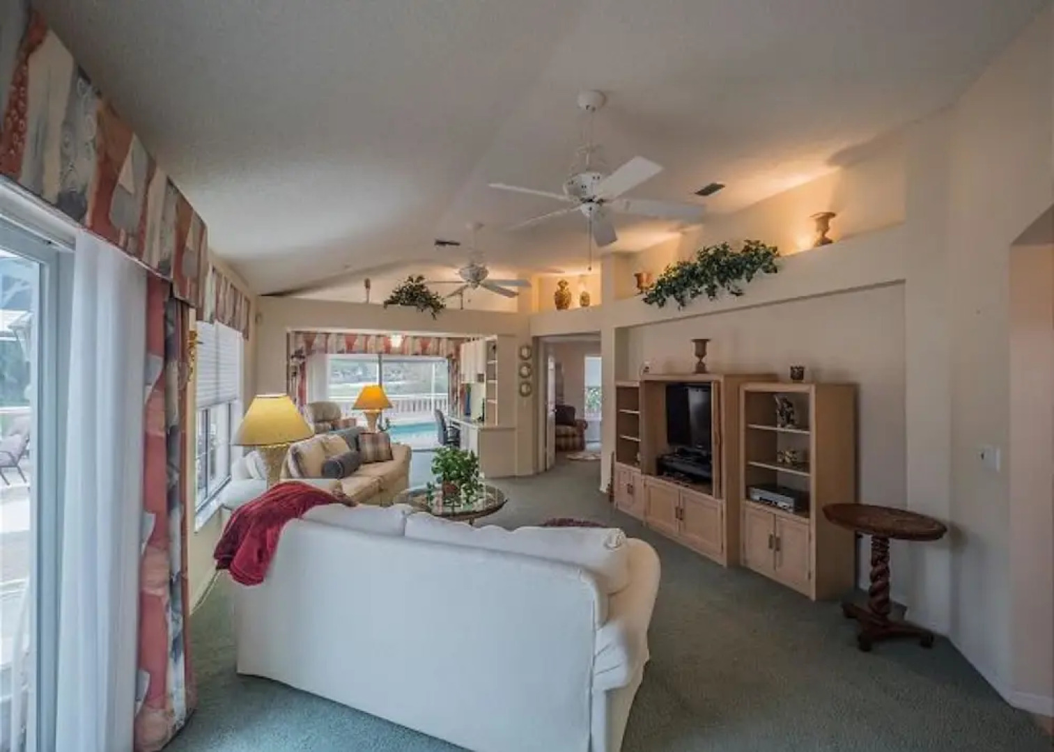 Santa Anna 901 by White Pelican VR