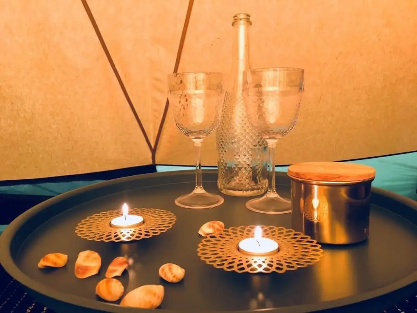 Aurora Glamping By The Whales