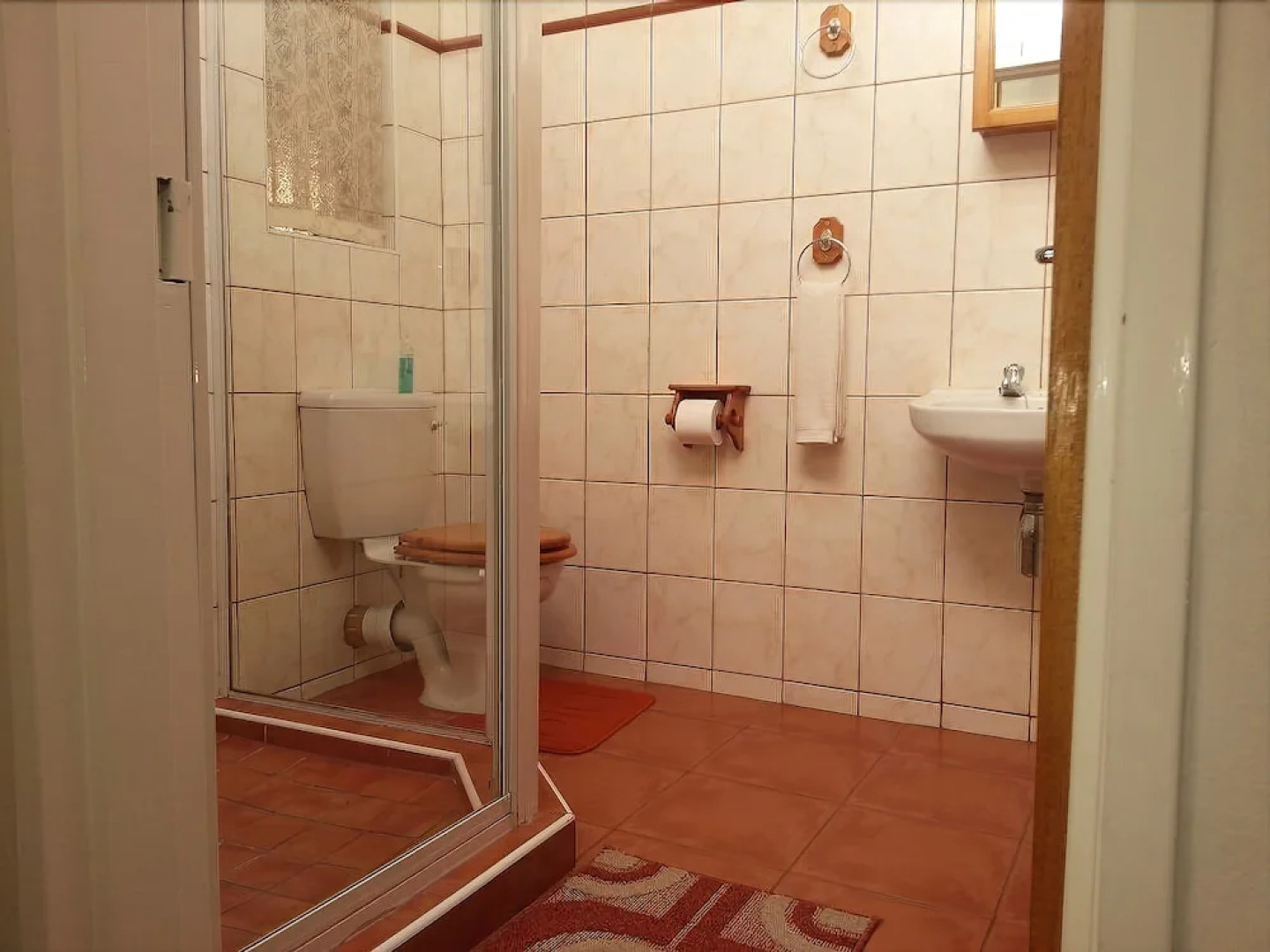 Windchime Guest Manor