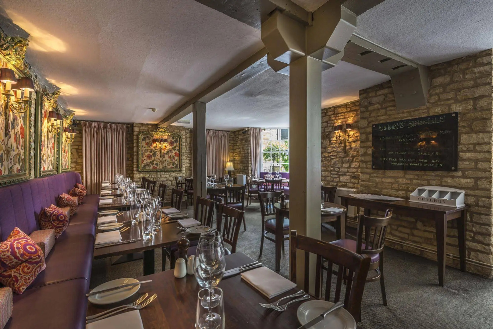 The White Hart Royal Hotel, Moreton-in-Marsh