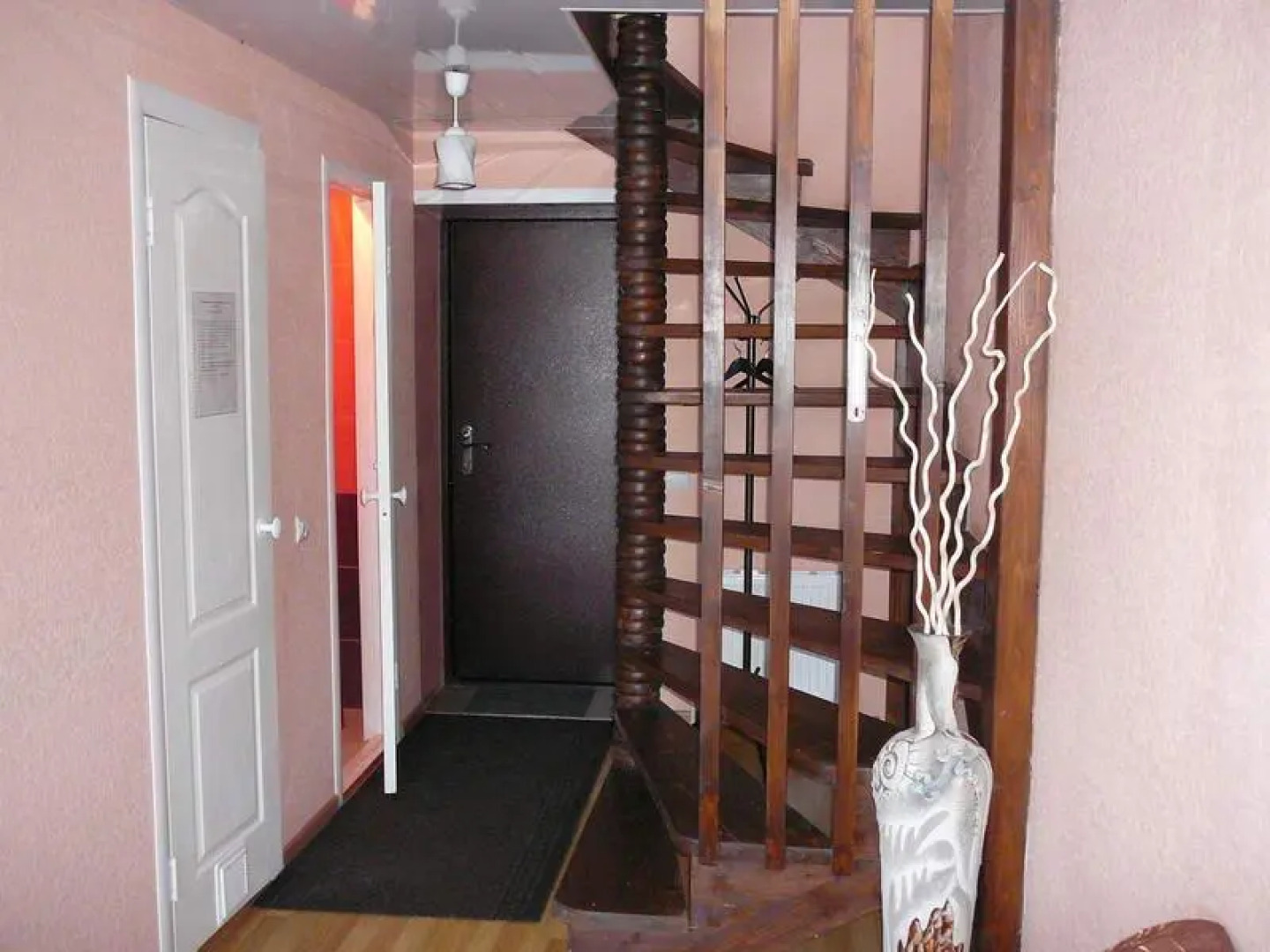 На Весенней