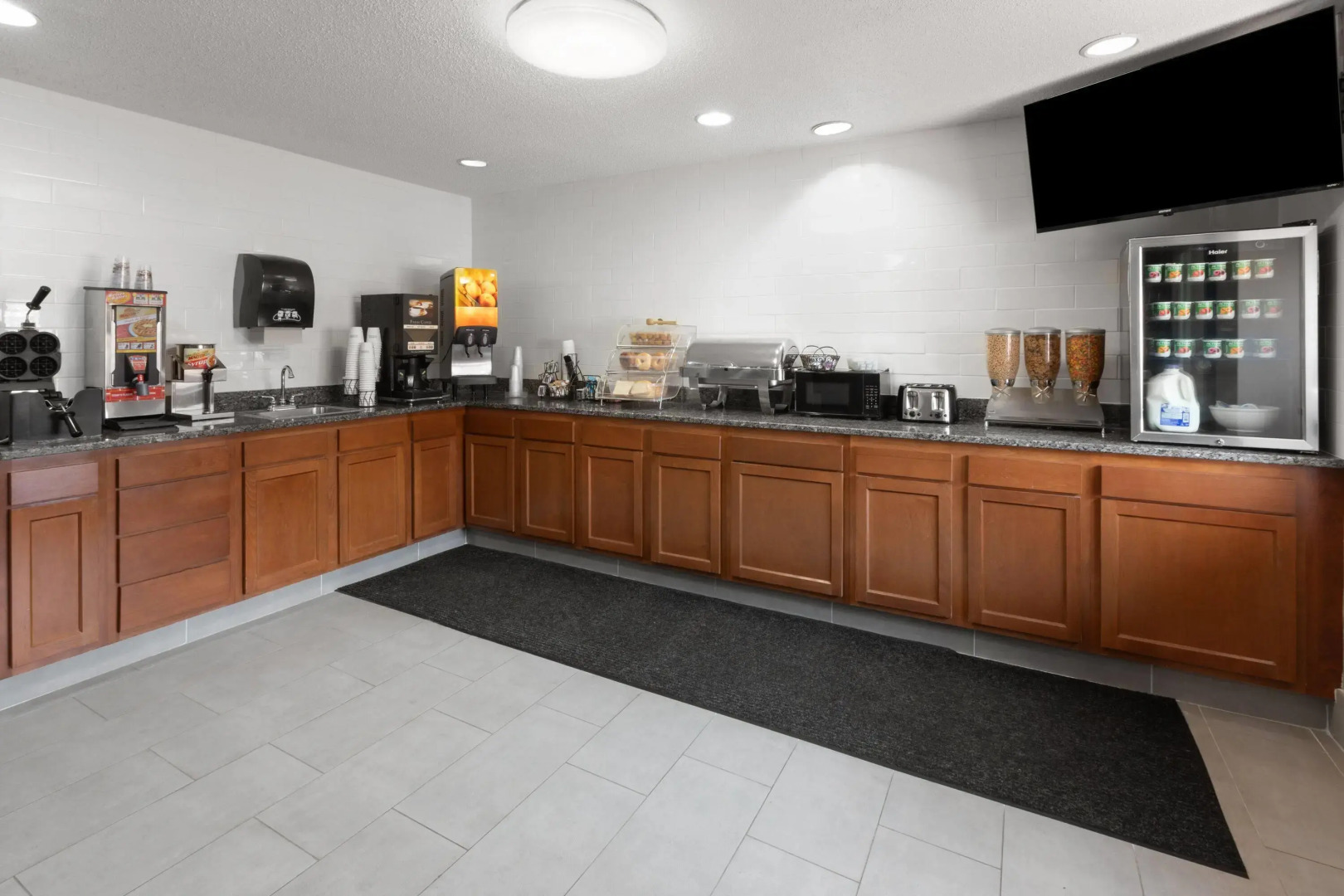 Microtel Inn & Suites by Wyndham Sioux Falls