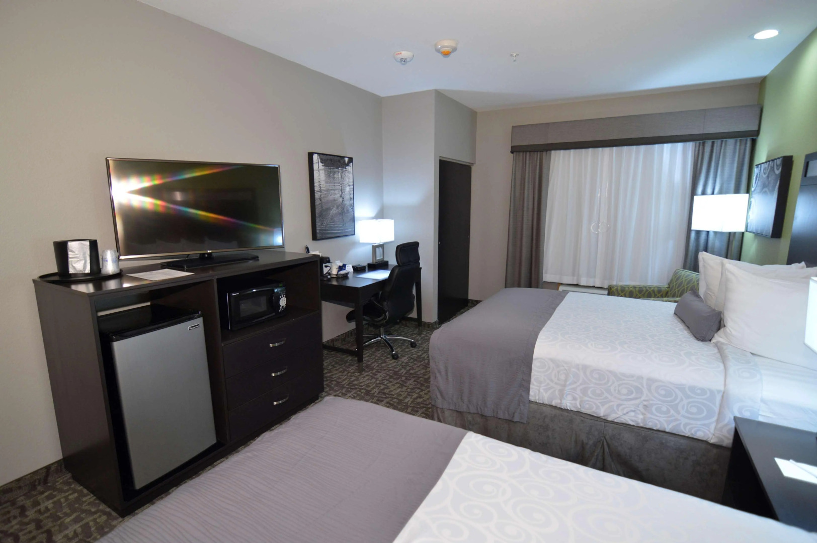 Best Western Plus Bay City Inn & Suites