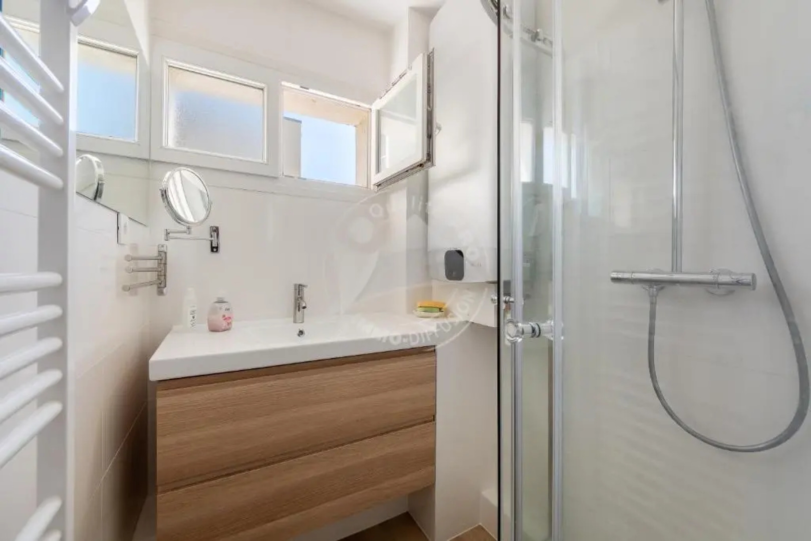 AS18069 - P3 Vue Mer exceptionnelle , sur la plage à 2 pas du Centre Ville