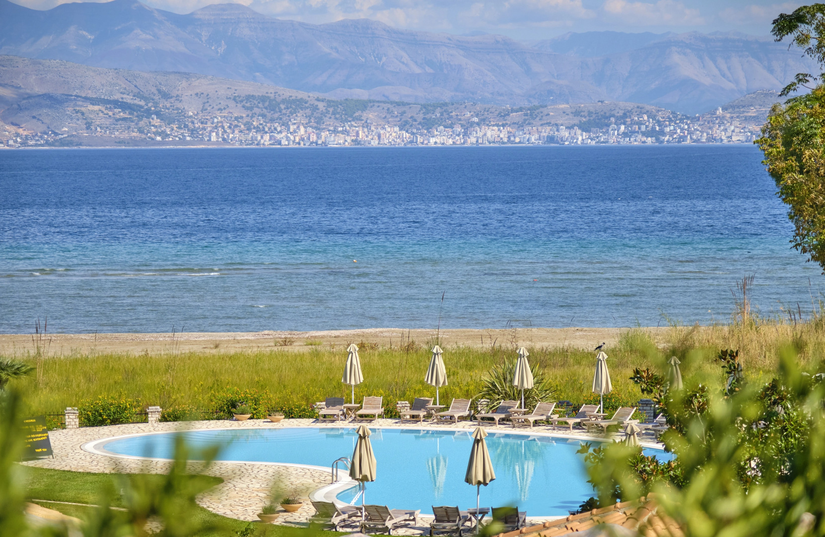 Chrismos Luxury Suites & Studios