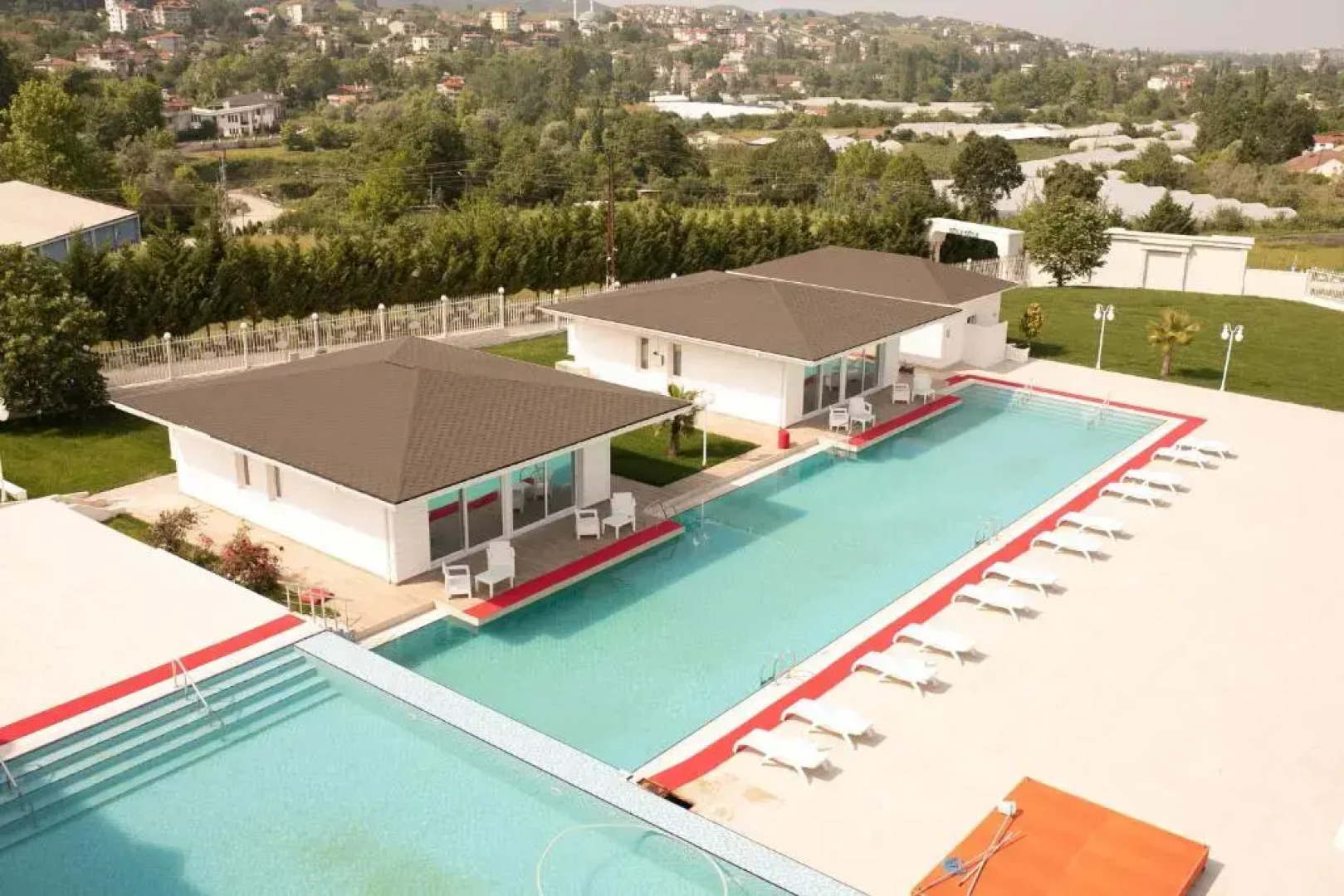 Mourouj Gloria White Palace Hotel & SPA