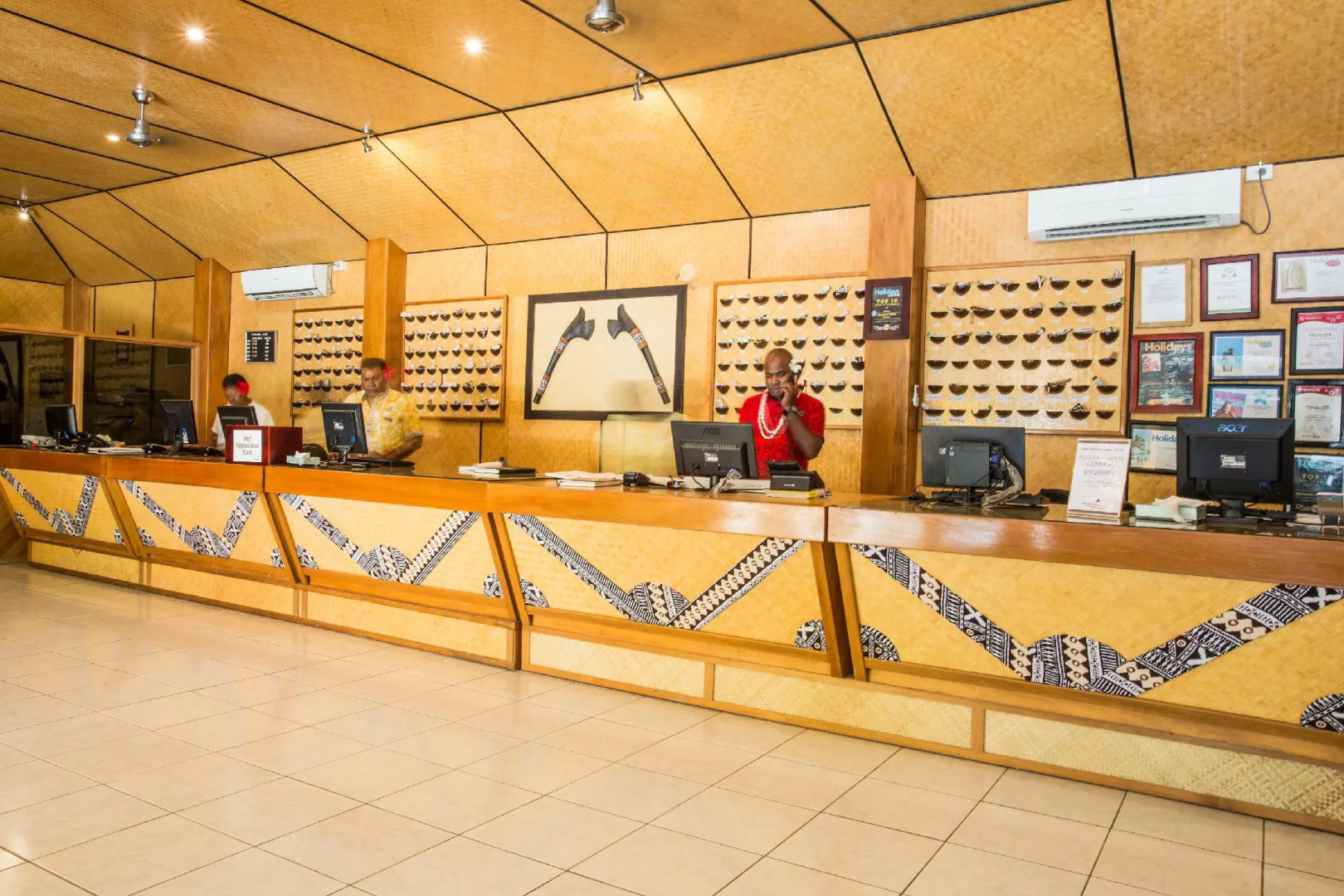 Plantation Island Resort